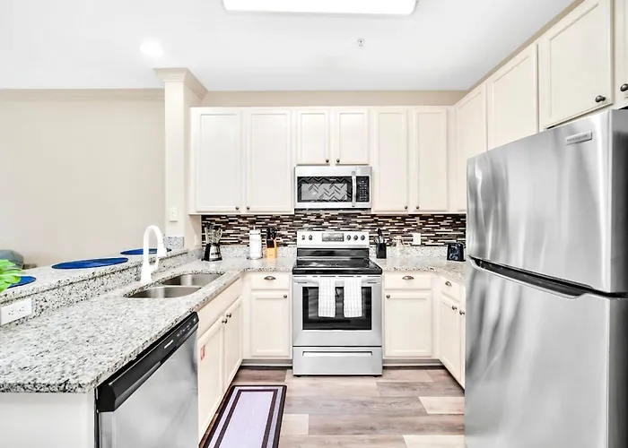 Near Disney - 2Br Condo Unit - Pool And Hot Tub