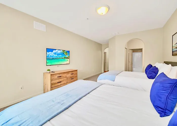 Near Disney - 2Br Condo Unit - Pool And Hot Tub