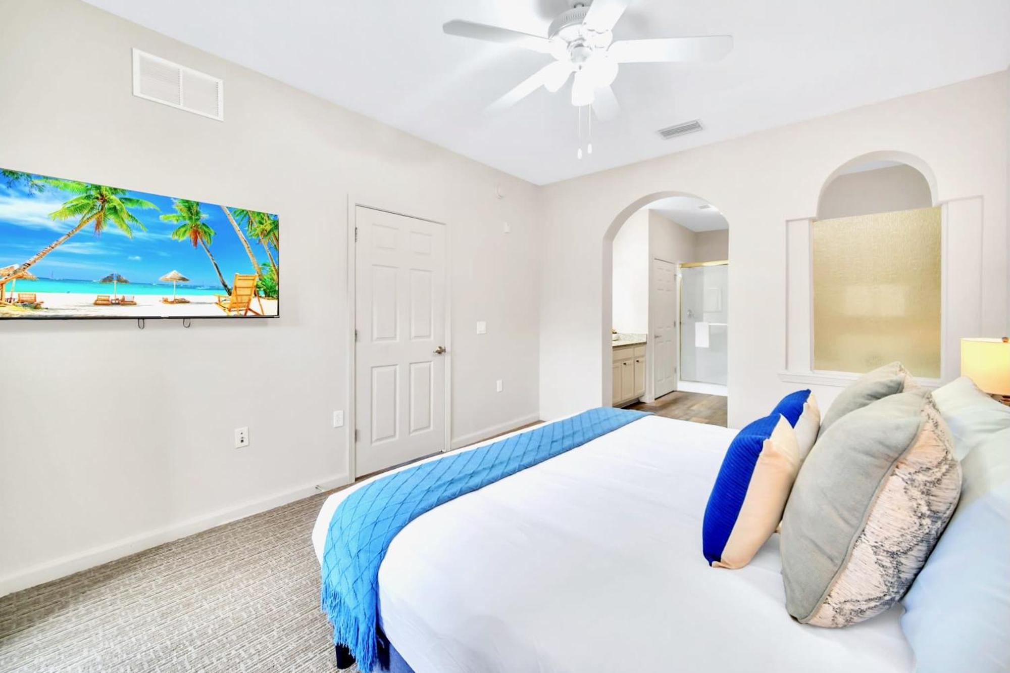 Near - 2br Unit - Pool And Hot Tub Holiday home