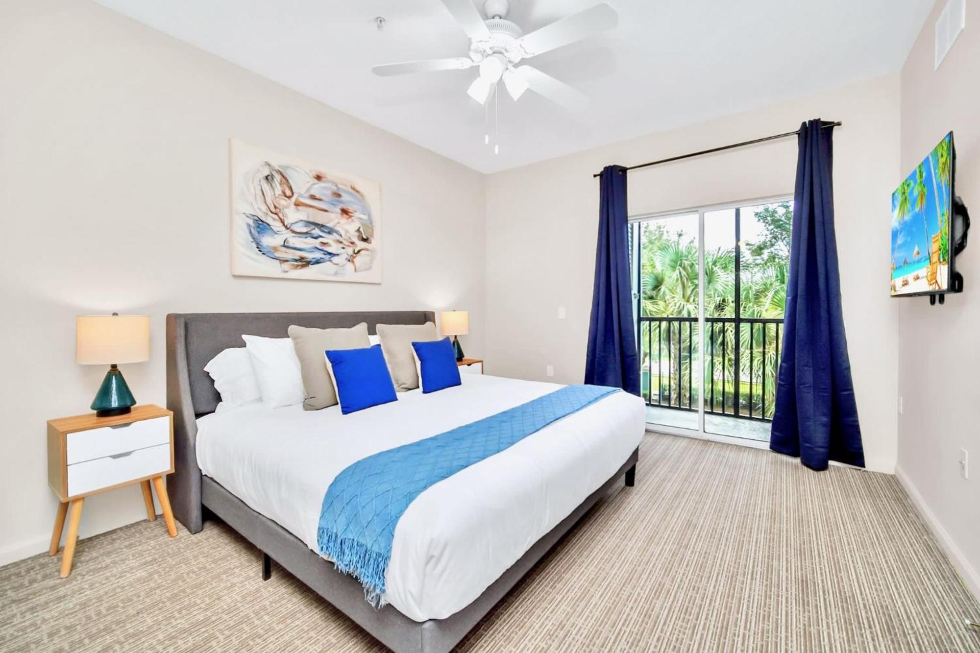 Near - 2br Unit - Pool And Hot Tub Holiday home *