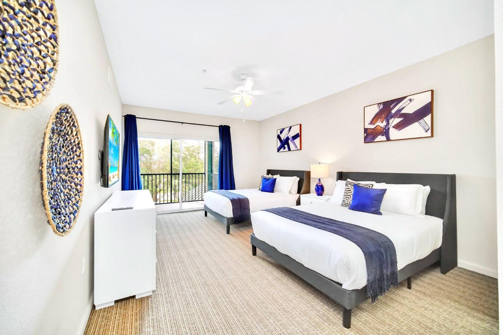 Holiday home Near - 2br Unit - Pool And Hot Tub