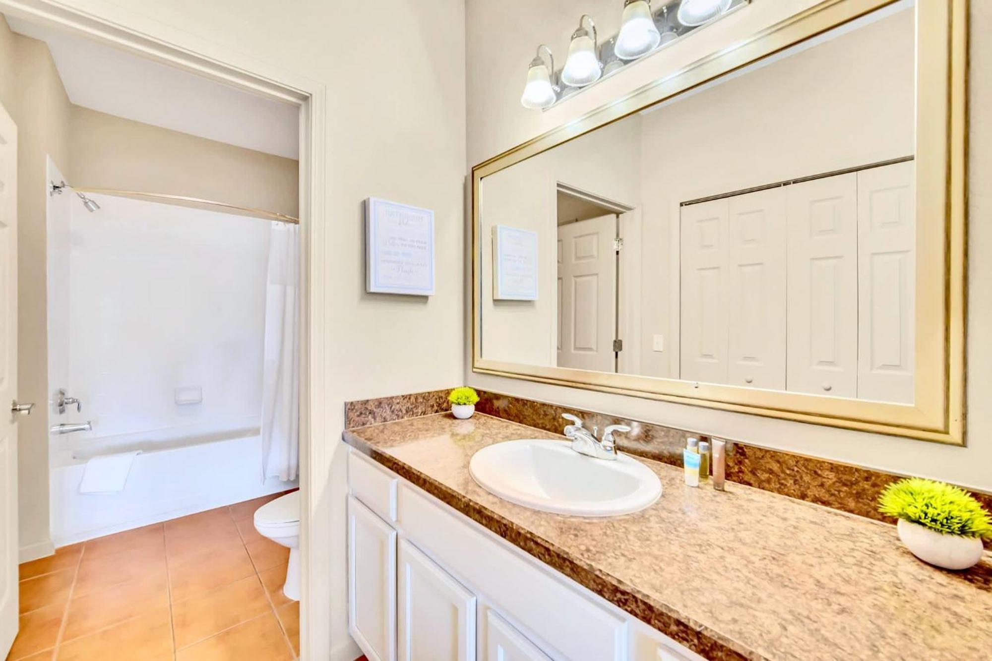 Near - 2br Unit - Pool And Hot Tub Holiday home Orlando